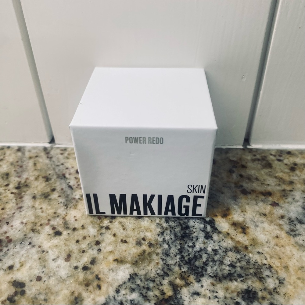 IL MAKIAGE Skin Power Redo Moisturizer - White